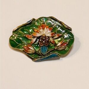 Vintage 925 Silver gold washed Enamel Lily Pad Detailed Brooch
